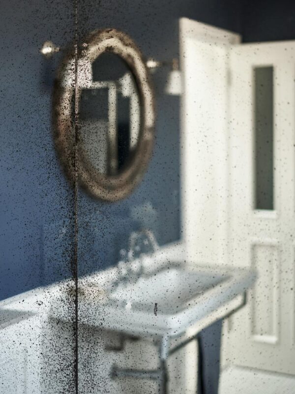 Bathroom-DS3-Old-Silver-and-DM2-Medium-Mercury.jpg