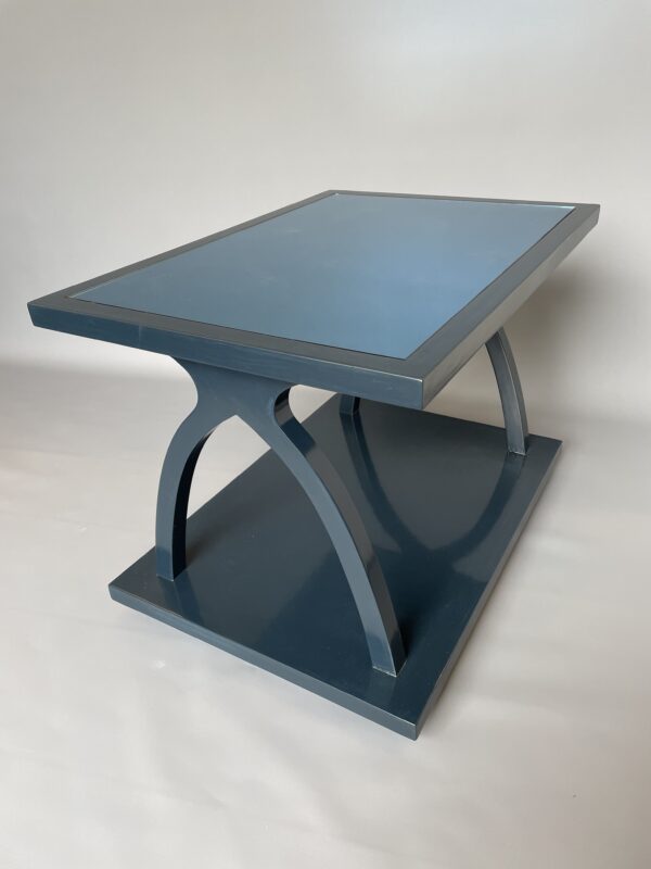 M Table